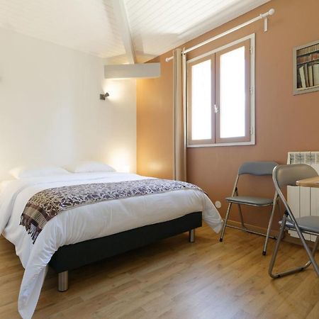 Chambre d'hôtes de charme à la Maison Bleue Savignac-Mona Exterior foto